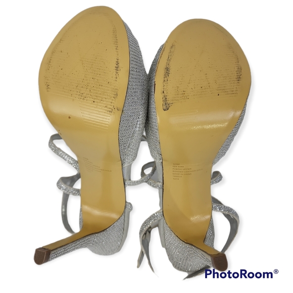 J. Miller Silver Platform Heels Sandals is Size 10M Fabric Upper Leather Soles - Picture 7 of 7